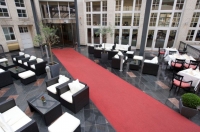  Vacation Hub International | Wyndham Garden Berlin Mitte Lobby