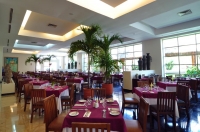 Vacation Hub International | Grand Oasis Cancun Lobby