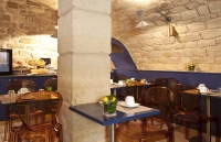  Vacation Hub International | Trianon Gare de Lyon Hotel Lobby