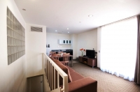  Vacation Hub International | The Crossley Hotel Melbourne Lobby