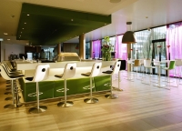  Vacation Hub International | Roomz Hotel Vienna Lobby