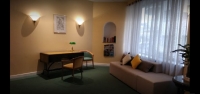  Vacation Hub International | Locarno Hotel Lobby