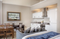  Vacation Hub International | The Richmond Hotel Best Western Lobby