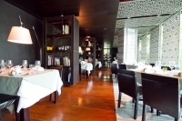  Vacation Hub International | Maduzi Hotel Lobby