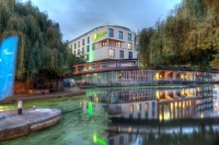  Vacation Hub International | Holiday Inn London-Camden Lock Lobby
