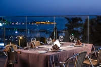  Vacation Hub International | Marina Hotel & Suites Lobby