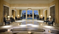  Vacation Hub International | Waldorf Astoria Orlando Lobby