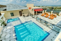  Vacation Hub International | Ramada Plaza Resort & Suites by Wyndham Orlando Intl Drive Lobby