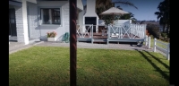  Vacation Hub International | Rivertides Guest House Lobby