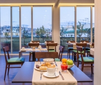  Vacation Hub International | Best Western Hotel Plaza Lobby