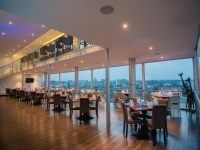  Vacation Hub International | Cloud Hotel & Suites Lobby