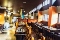  Vacation Hub International | Cresta Jameson Hotel Lobby
