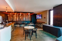  Vacation Hub International | Breakfree on Cashel Lobby