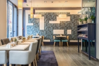  Vacation Hub International | Prince Albert Montmartre Lobby