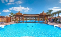 Vacation Hub International | Hawaii Le Jardin Aqua Park Lobby