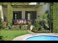  Vacation Hub International | 21 Roux Street Franschhoek Lobby