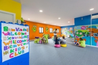  Vacation Hub International | Salgados Palm Village Apartments & Suites Lobby