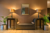  Vacation Hub International | Jurys Inn Galway Lobby