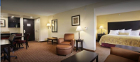  Vacation Hub International | Wingate by Wyndham State Arena Raleigh/Cary Lobby