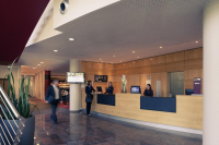  Vacation Hub International | Mercure Hotel Duesseldorf Seestern Lobby