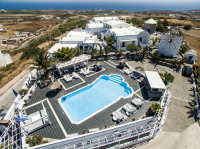  Vacation Hub International | Milos Villas Hotel Lobby