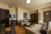  Vacation Hub International | Regnum Residence Hotel Lobby
