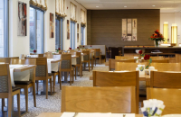  Vacation Hub International | Hotel Holiday Inn Express Nürnberg-Schwabach Lobby