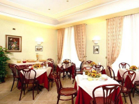 Vacation Hub International | Hotel Dina Lobby