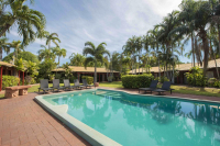  Vacation Hub International | Bayside Holiday Apartments Lobby