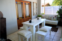  Vacation Hub International | PJs & Popcorn Guesthouse Lobby