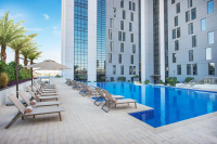  Vacation Hub International | Hampton by Hilton Dubai Airport Lobby