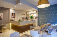  Vacation Hub International | Ares hotel Lobby