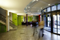  Vacation Hub International | Continental Park Hotel Lobby