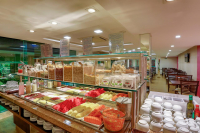  Vacation Hub International | The Del Rey Quality Hotel Lobby