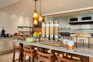  Vacation Hub International | Hilton Garden Inn Roseville Lobby
