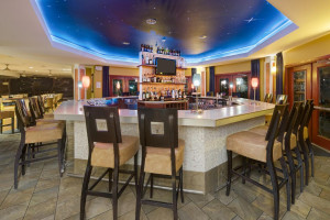  Vacation Hub International | Hotel Indigo San Antonio-Riverwalk Lobby