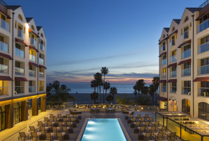  Vacation Hub International | Loews Santa Monica Beach Hotel Lobby