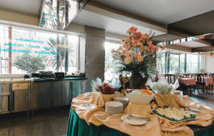  Vacation Hub International | Convenient Park Hotel Lobby