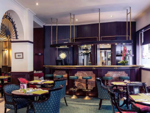  Vacation Hub International | Hotel Mercure Madrid Plaza de Espana Lobby