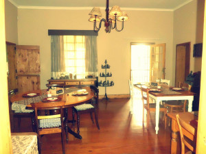  Vacation Hub International | Top House Bed and Breakfast Lobby