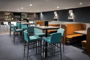  Vacation Hub International | Jurys Inn Oxford Lobby