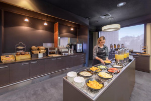  Vacation Hub International | Best Western Plus Launceston Lobby