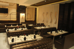  Vacation Hub International | T2 Beacon Mumbai Lobby