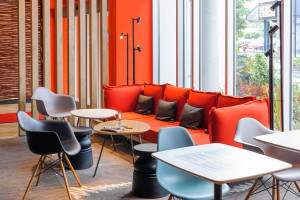  Vacation Hub International | Hotel ibis Luebeck City Lobby