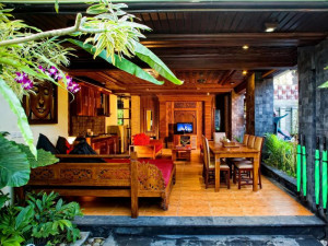  Vacation Hub International | The Bali Dream Villa Seminyak Lobby