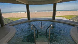  Vacation Hub International | Seaside Hotel and Spa Lobby