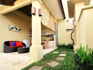  Vacation Hub International | The Jas Villas Lobby
