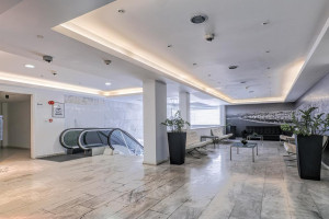  Vacation Hub International | Eden Beach Apartments Lobby
