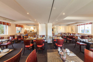  Vacation Hub International | Novum Hotel Garden Bremen Lobby