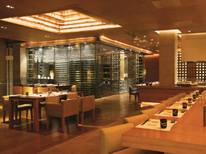  Vacation Hub International | Four seasons hotel Mumbai Lobby